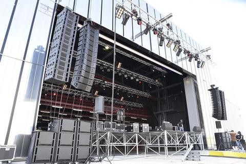 Stage Outdoor Paragone Group